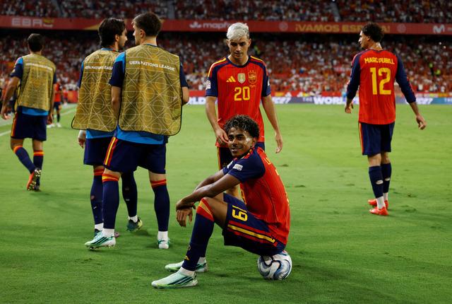 Yamal'ın golünde Luis de la Fuente'nin tepkisi ⚽️👉