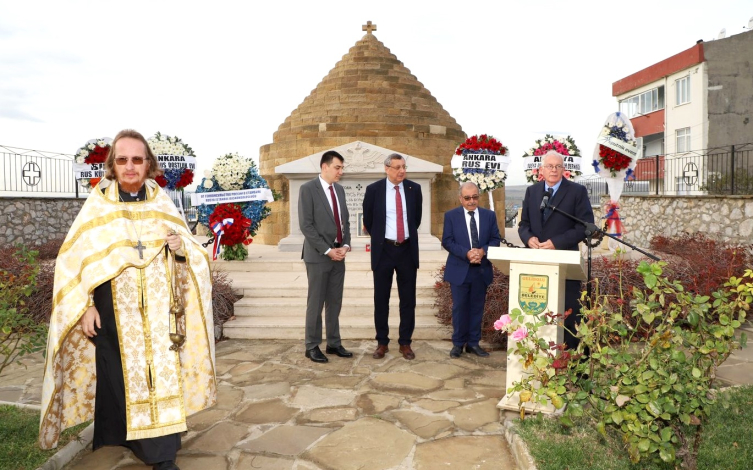 Gelibolu'da hayatını kaybeden Belaruslular anıldı