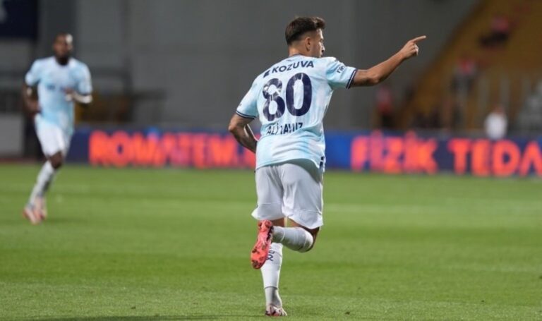 Kasımpaşa uzatmalarda yıkıldı: Adana Demirspor 2-0’dan geri döndü! – Son Dakika Spor Haberleri