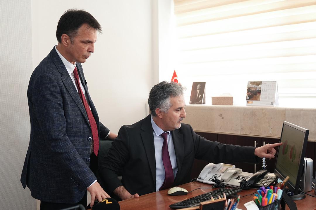 AA -20250428-37777685-3777681-turk_bilms_sesten_akciger_kansera_evrde_tespart_tebilmak_yguulama_