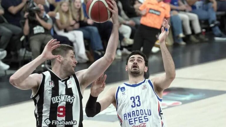 Final maçı ne zaman, hangi gün? Anadolu Efes Beşiktaş maçı kaç kaç bitti? Play OFF yarı finalde son durum!